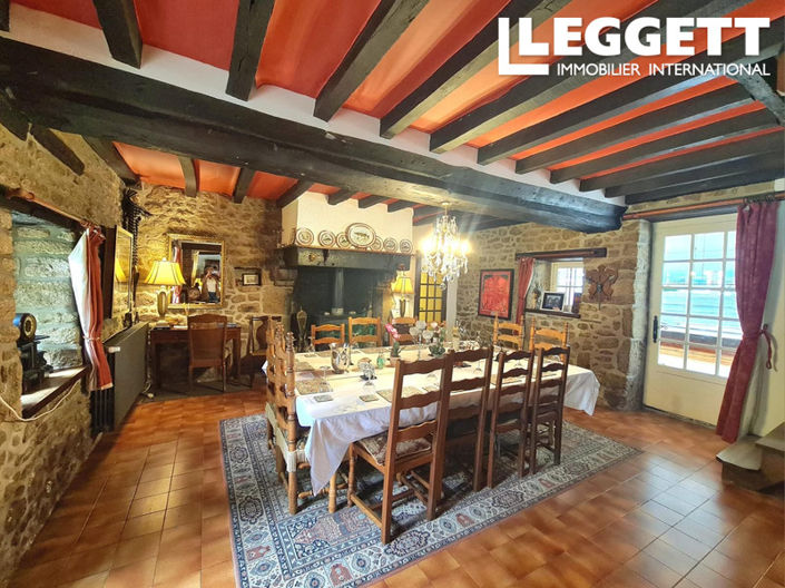 Image No.9-6 Bed House for sale