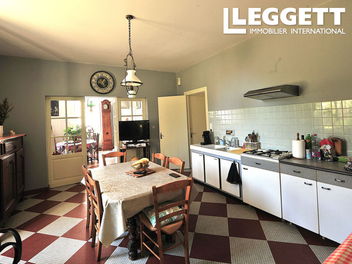 Image No.6-4 Bed House for sale
