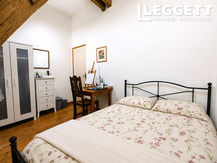 Image No.6-3 Bed House for sale