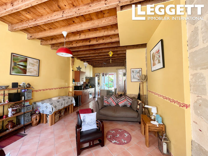 Image No.4-2 Bed House for sale