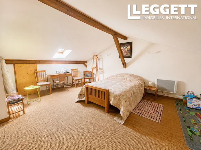 Image No.6-2 Bed House for sale