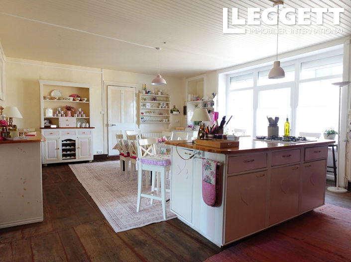 Image No.10-4 Bed House for sale