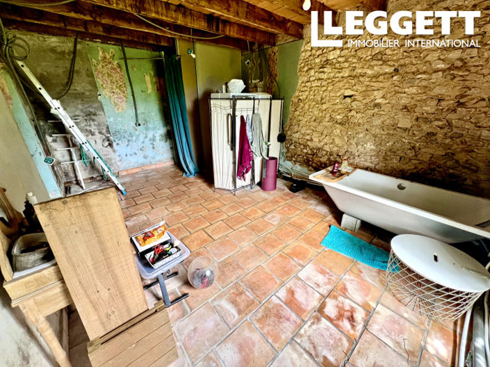 Image No.10-2 Bed House for sale