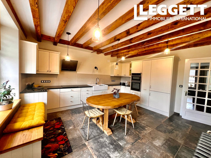 Image No.2-9 Bed House for sale