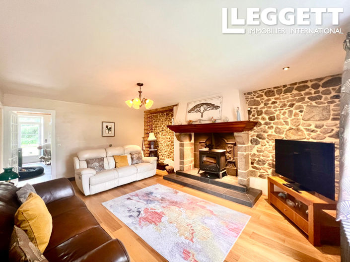 Image No.4-9 Bed House for sale
