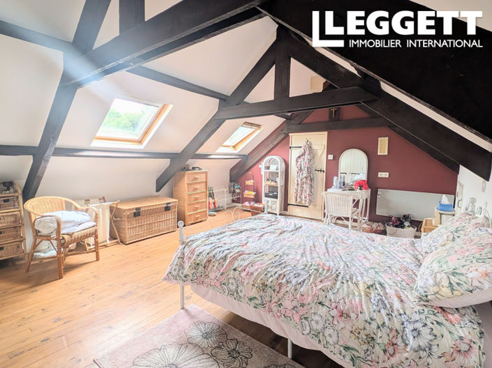 Image No.8-3 Bed House for sale
