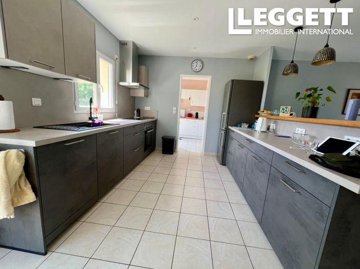 Image No.4-3 Bed House for sale