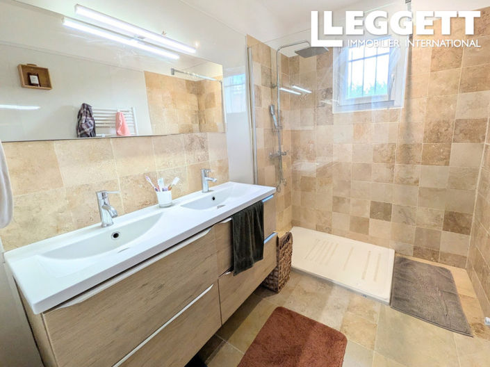 Image No.7-3 Bed House for sale