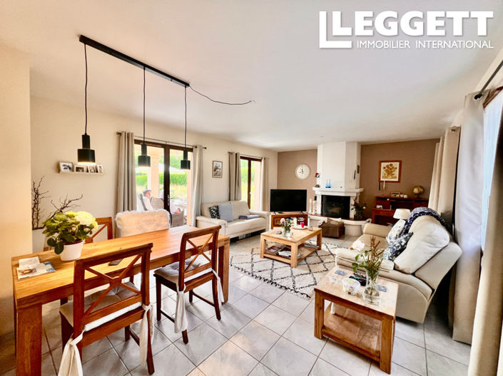 Image No.4-3 Bed House for sale