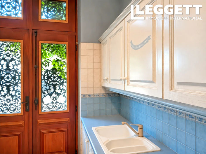 Image No.6-4 Bed House for sale
