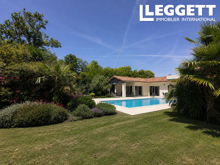 Image No.2-4 Bed House for sale