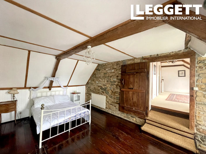 Image No.10-4 Bed House for sale