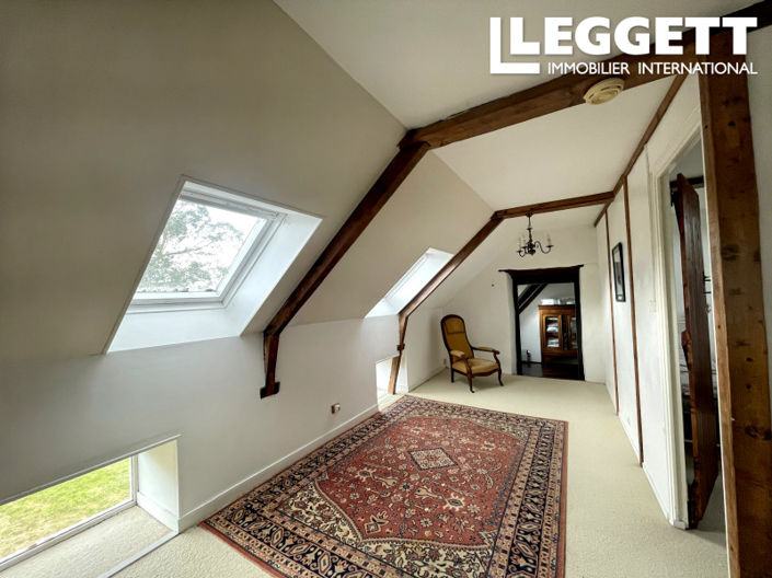 Image No.8-4 Bed House for sale