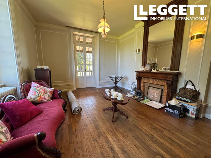 Image No.5-5 Bed House for sale