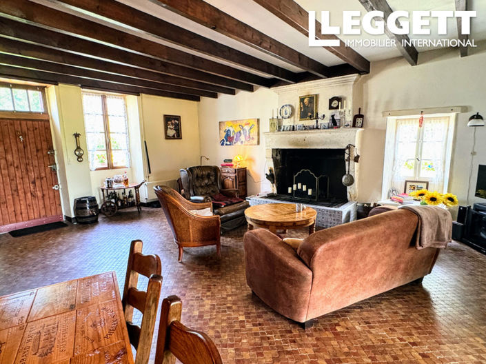 Image No.5-2 Bed House for sale