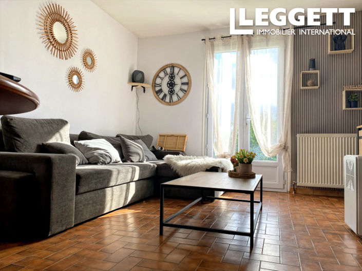 Image No.4-2 Bed House for sale