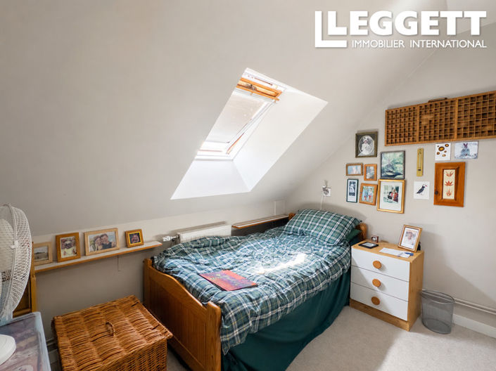 Image No.8-4 Bed House for sale