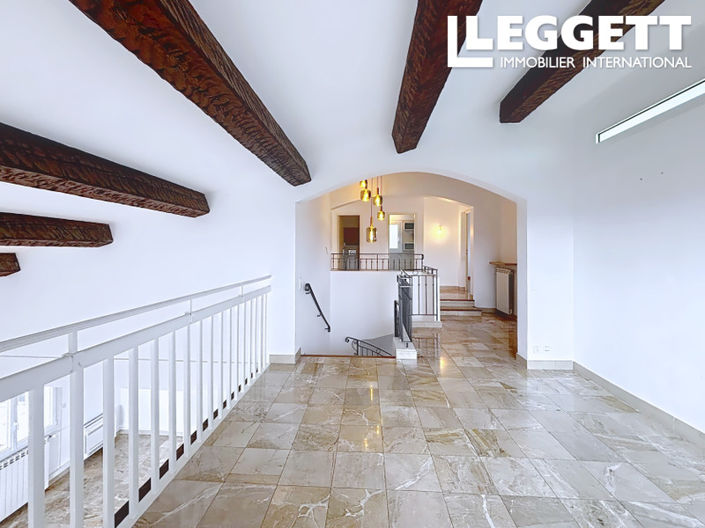 Image No.9-7 Bed House for sale