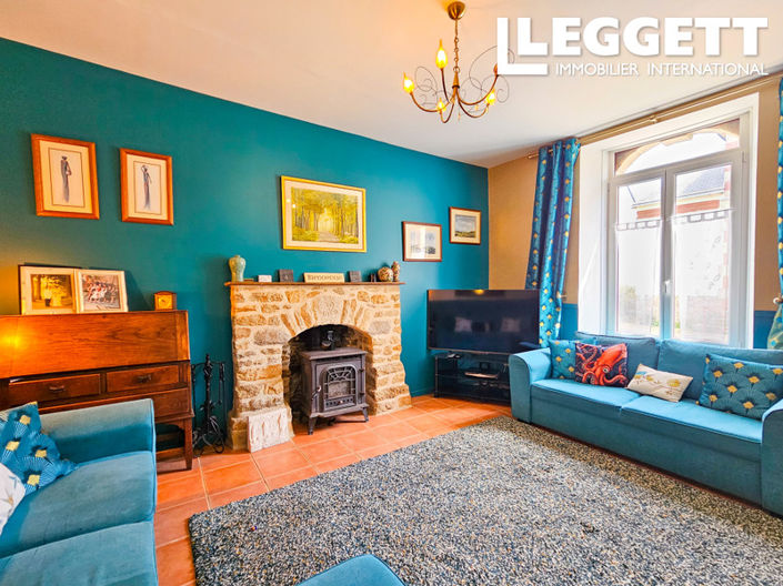 Image No.2-6 Bed House for sale