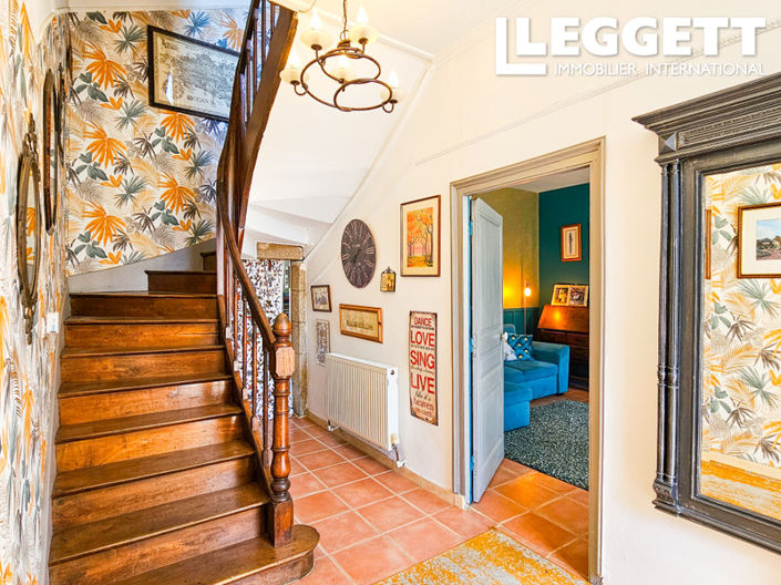 Image No.5-6 Bed House for sale
