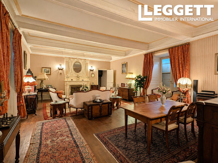 Image No.6-8 Bed Chateaux for sale