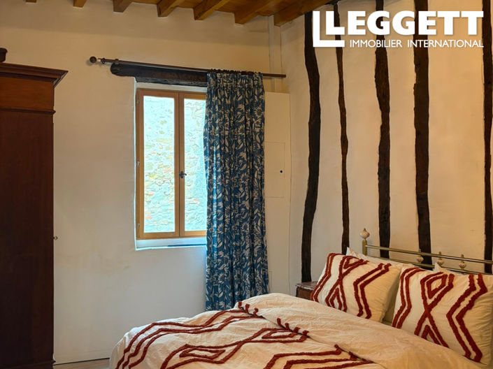 Image No.2-3 Bed House for sale