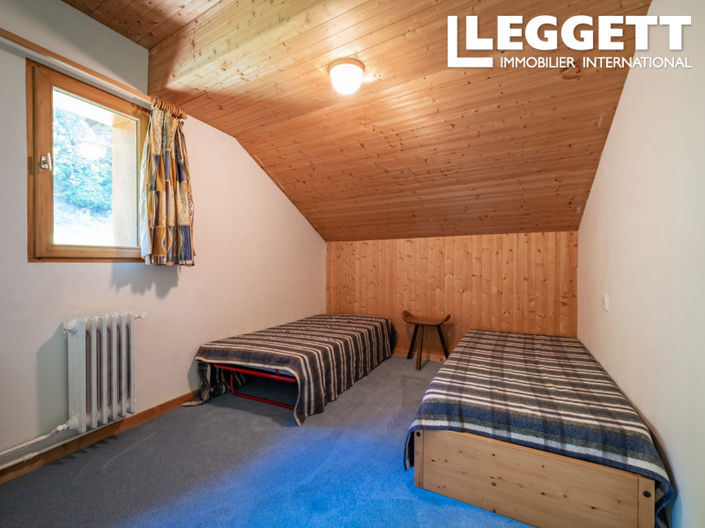 Image No.10-2 Bed Apartment for sale
