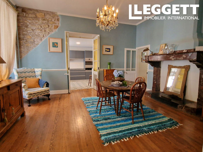 Image No.2-6 Bed House for sale