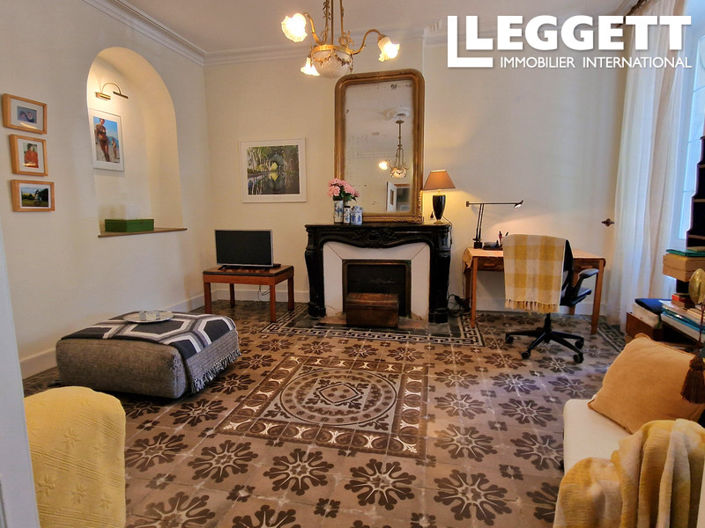 Image No.4-6 Bed House for sale