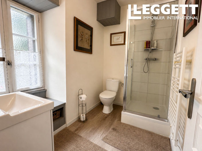 Image No.10-3 Bed House for sale
