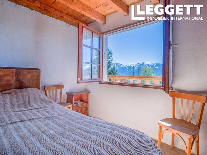 Image No.4-2 Bed House for sale