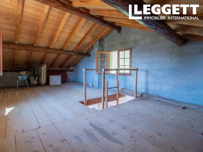 Image No.5-2 Bed House for sale