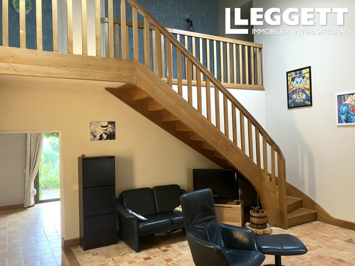 Image No.8-4 Bed House for sale