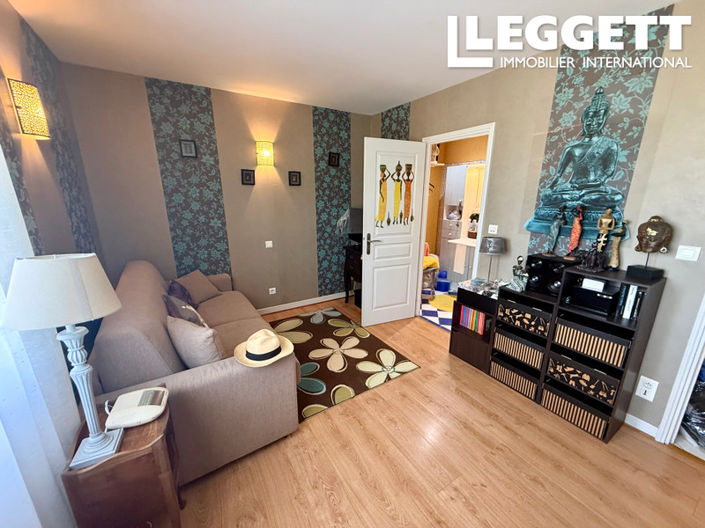 Image No.10-4 Bed House for sale