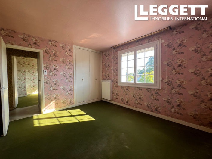 Image No.6-4 Bed House for sale