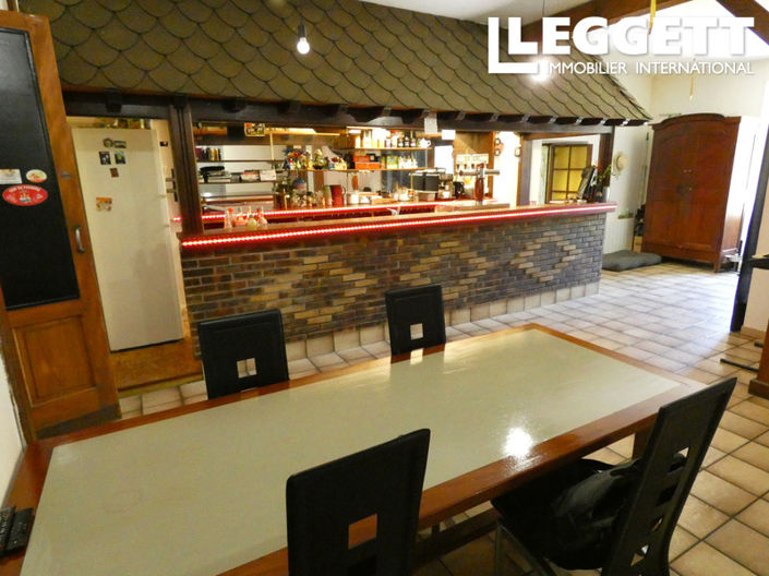 Image No.4-9 Bed House for sale