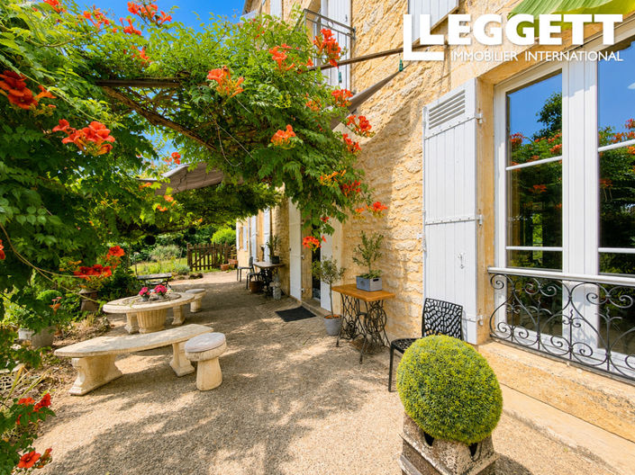 Image No.2-6 Bed House for sale