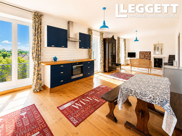 Image No.4-6 Bed House for sale