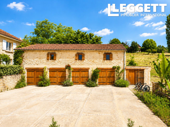 Image No.9-6 Bed House for sale