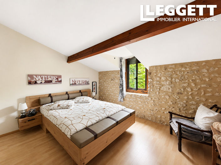 Image No.7-5 Bed House for sale