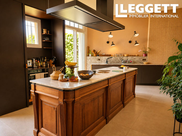 Image No.5-5 Bed House for sale