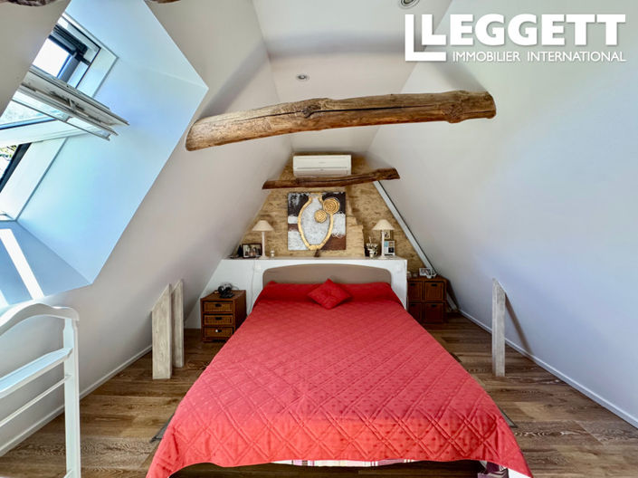 Image No.5-2 Bed House for sale