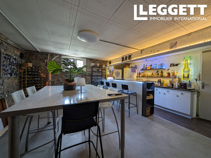 Image No.8-4 Bed House for sale