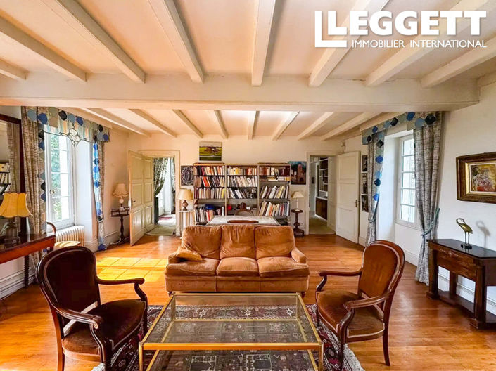 Image No.3-Maison de 6 chambres à vendre à Doeuil-sur-le-Mignon