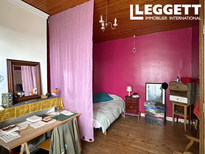 Image No.9-7 Bed House for sale
