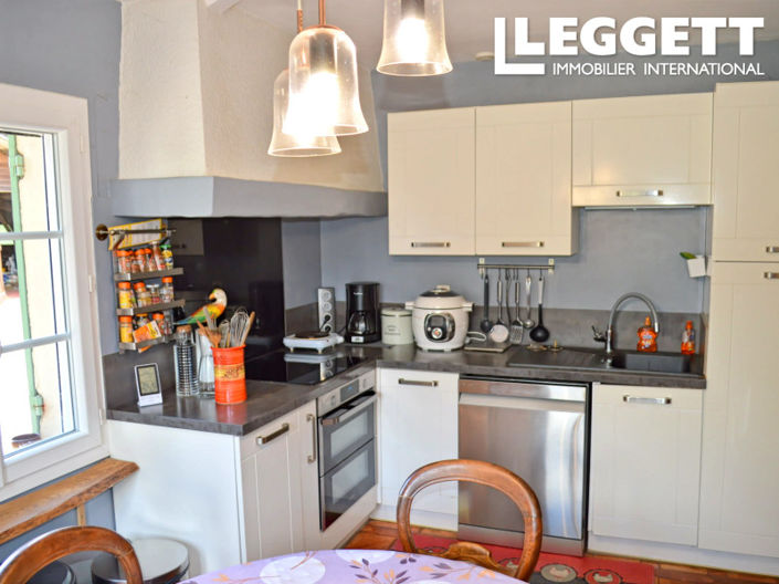 Image No.8-4 Bed House for sale