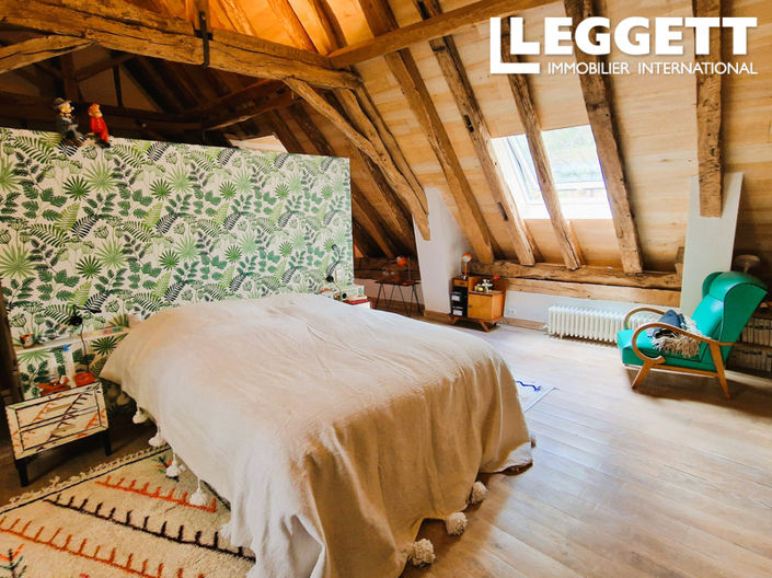 Image No.5-6 Bed House for sale