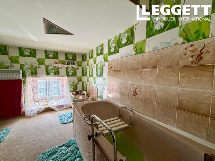 Image No.8-3 Bed House for sale