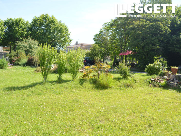 Image No.5-10 Bed House for sale