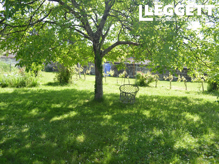 Image No.6-10 Bed House for sale